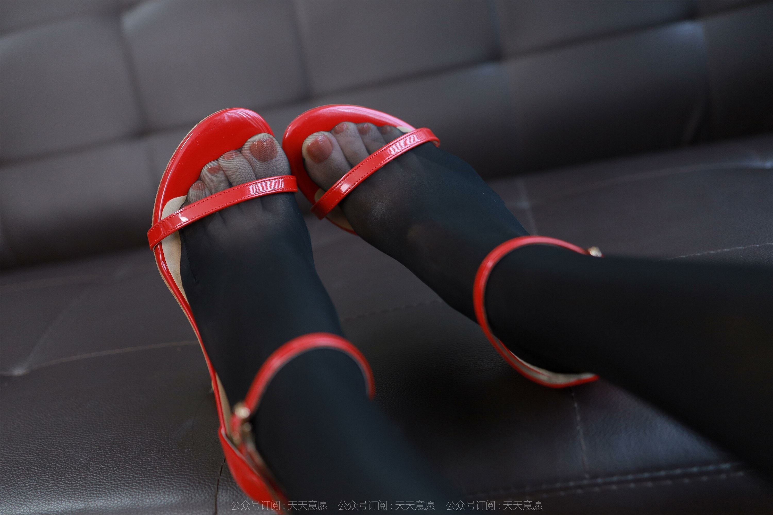 IESS异思趣向  2022.06.23 丝享家 1126：团团《一对黑玉》